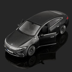 Mercedes-Benz EQS 1:27 diecastmodelcars.pk