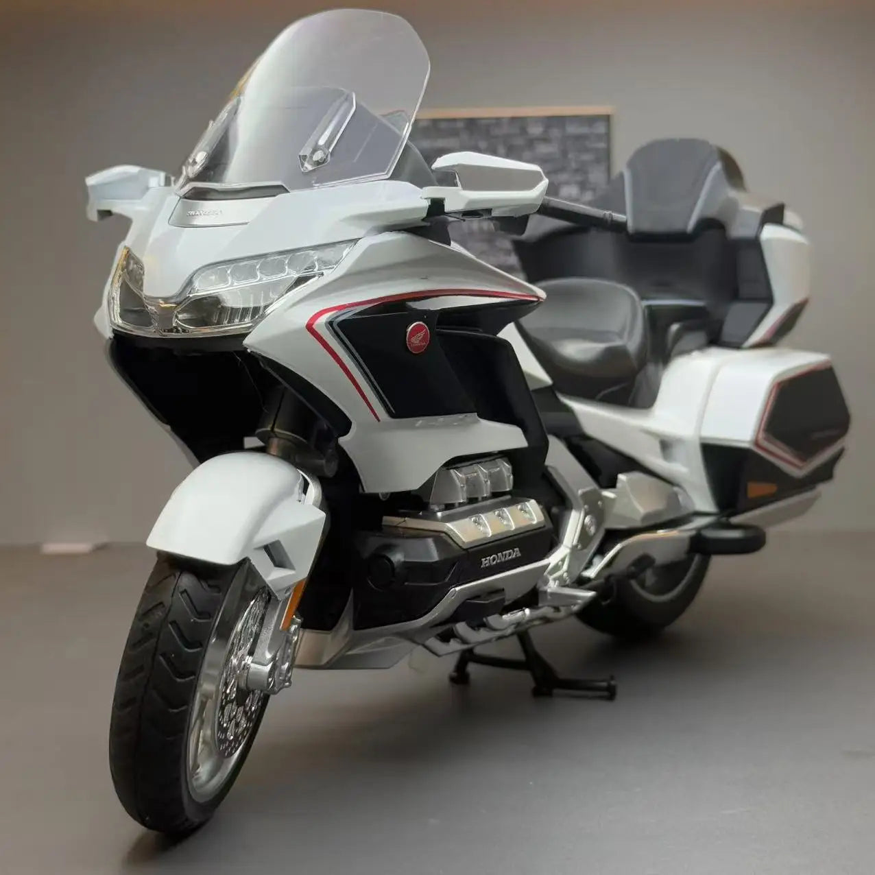 Honda Gold Wing GL800 2021 diecastmodelcars.pk