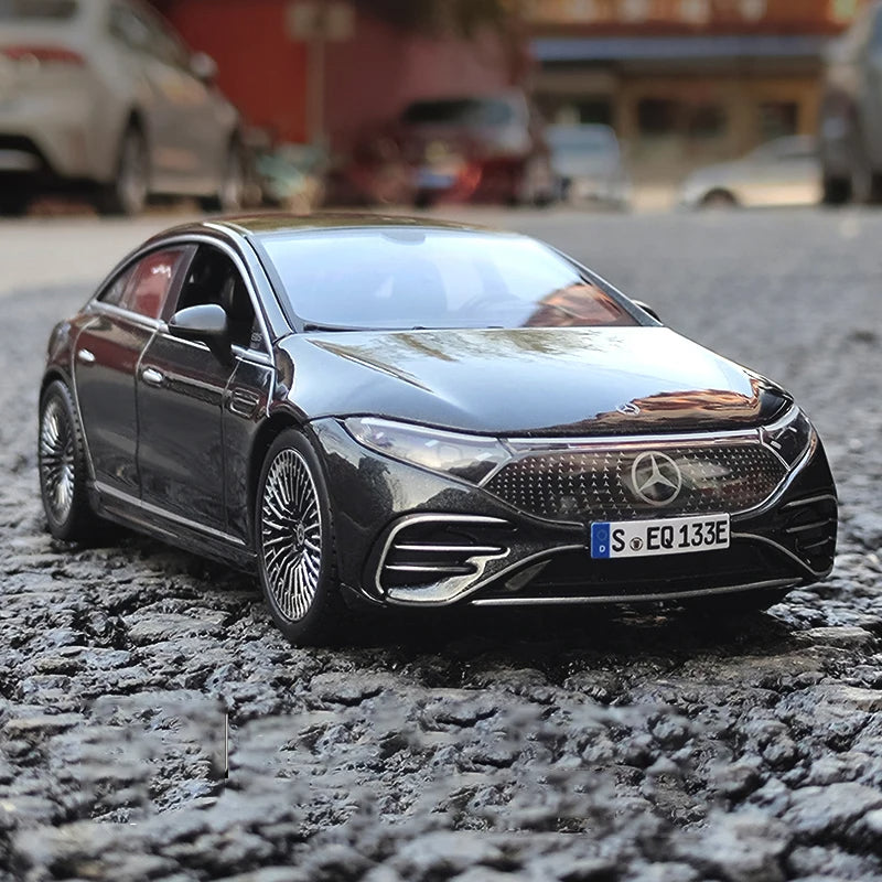 Mercedes-Benz EQS 1:27