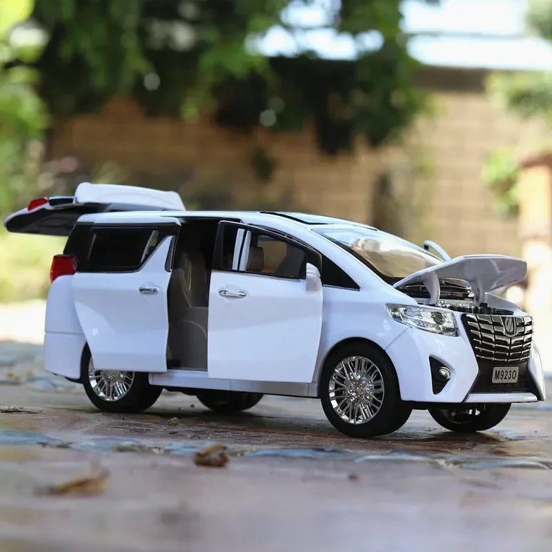 1:24 Toyota Alphard MPV