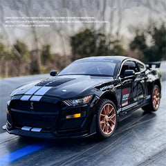 Ford Mustang Shelby GT500 1:24